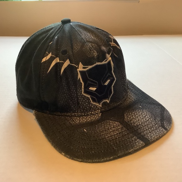 Black Panther Hat Snapback Cap Black Distressed Supper Hero. Wakanda Logo - Picture 16 of 16